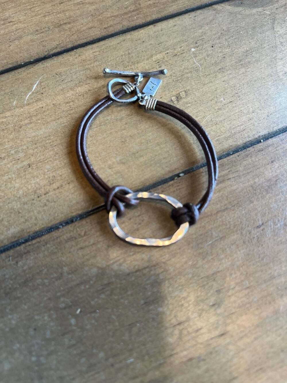 JOHN HARDY Sterling Silver Hammered Oval Leather Cord Toggle Bracelet